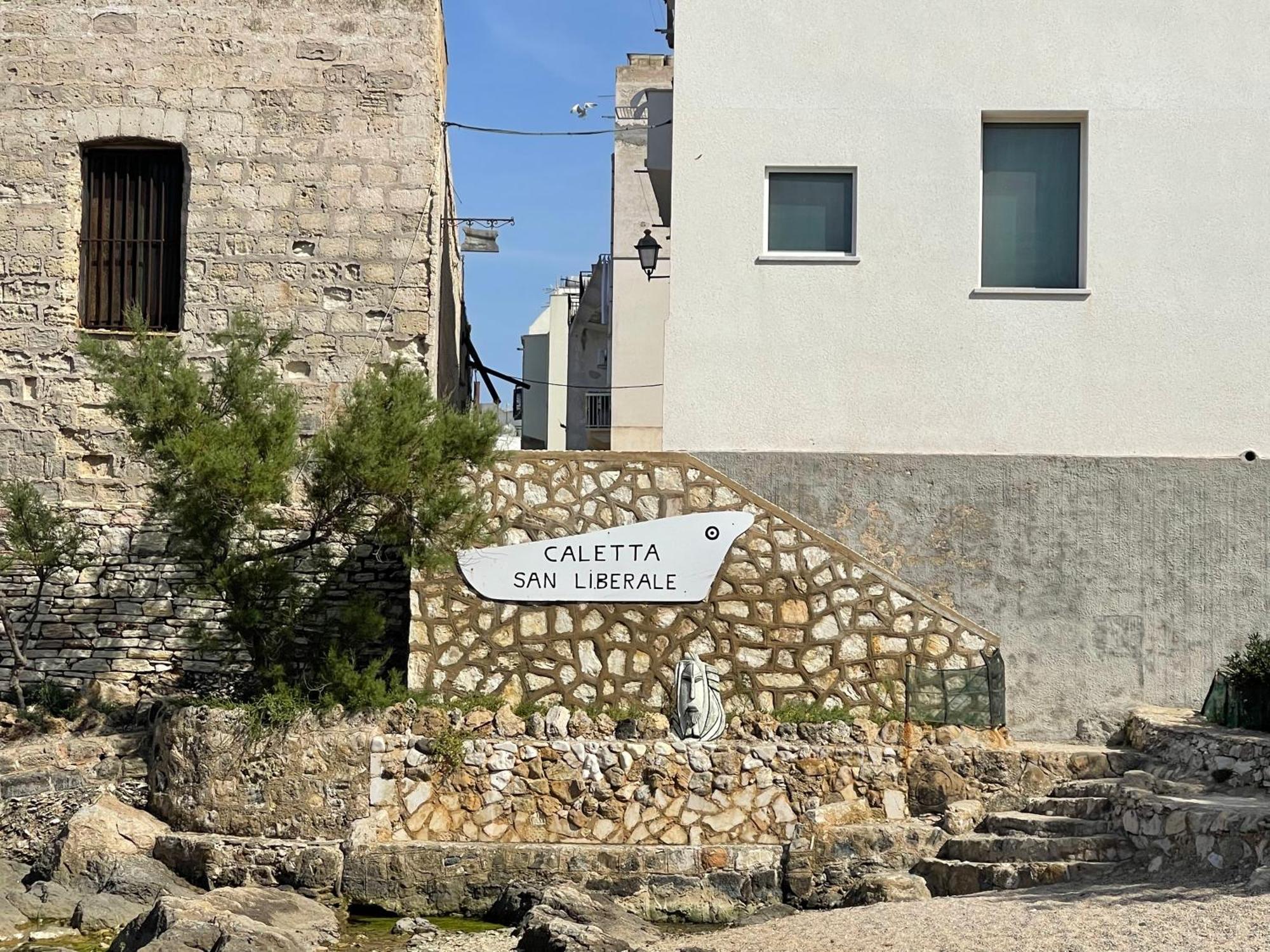 Casa Vacanze Penelope Trapani Exteriör bild